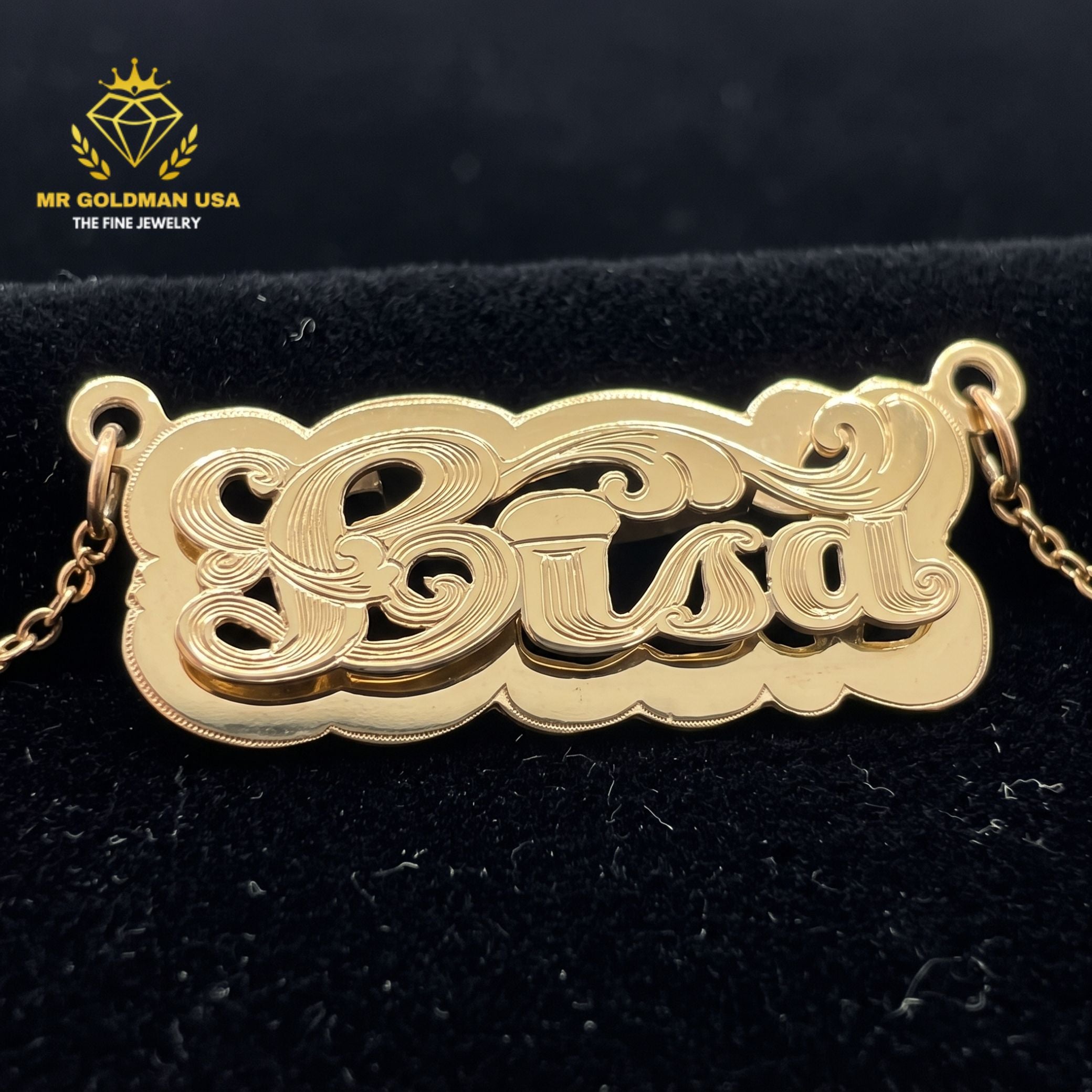 Personalized 10K Gold Shadow-Background Nameplate with Chain – Style 5053