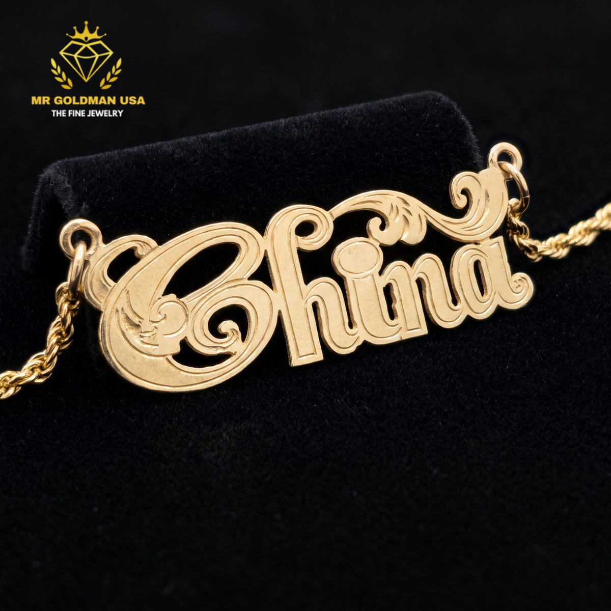 Personalized 10K Yellow Gold Name Pendant with Chain – Style 5054