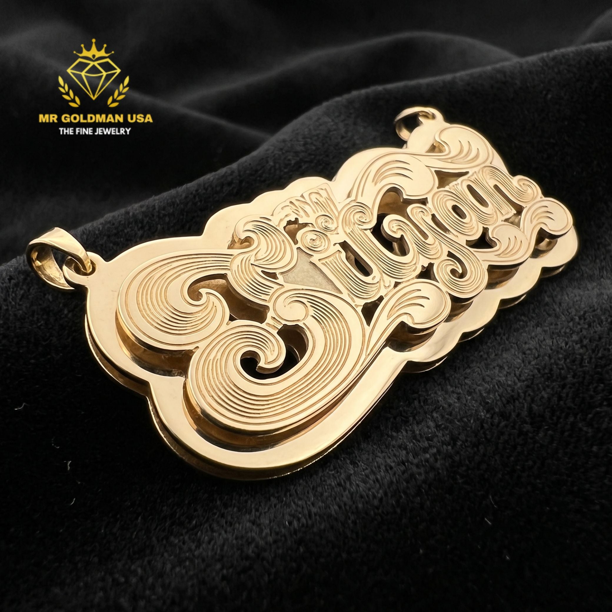 Personalized 10K Gold Shadow-Background Nameplate Pendant – Style 5054 Large