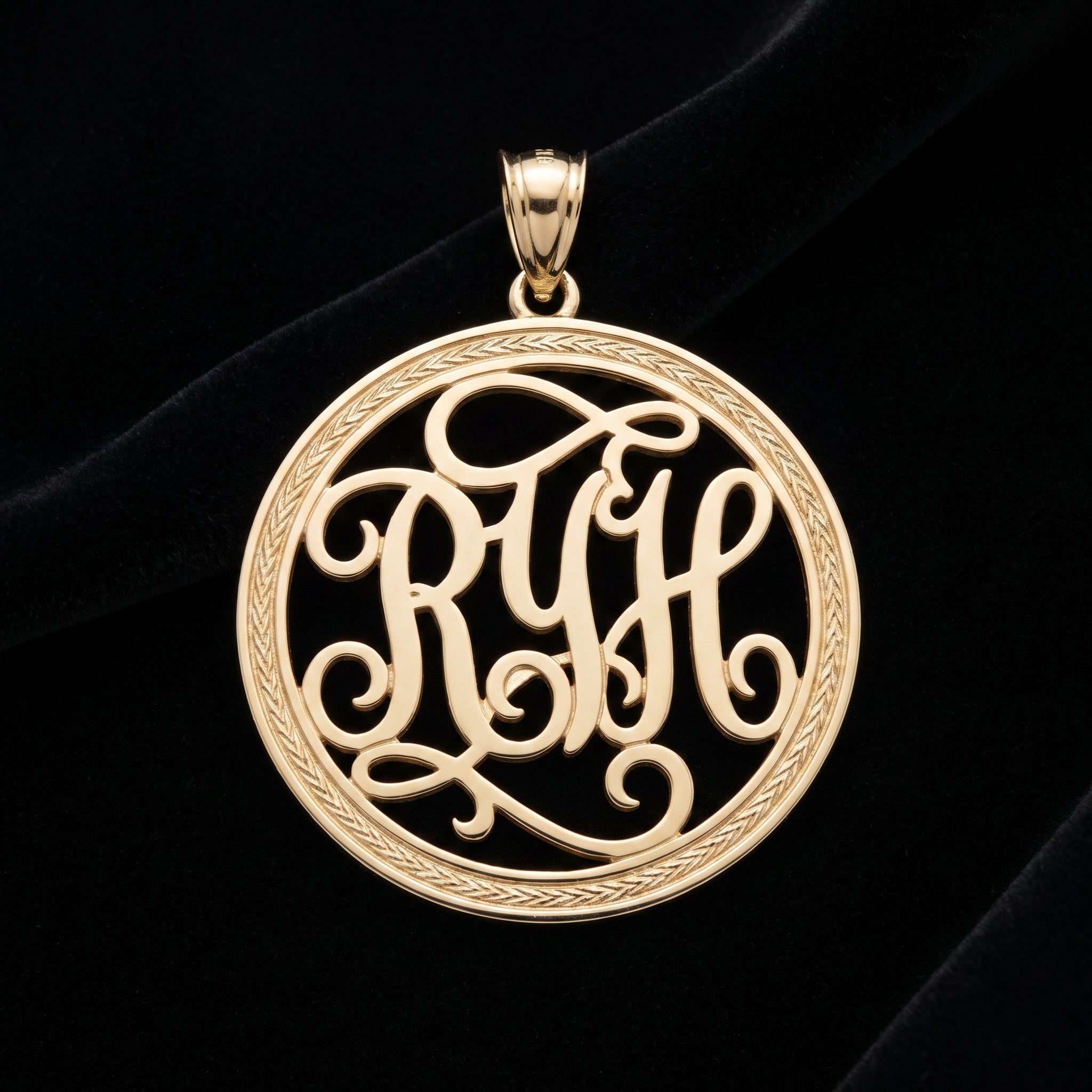 Custom 10K Yellow Gold Initial or Name Medallion – Style 6001
