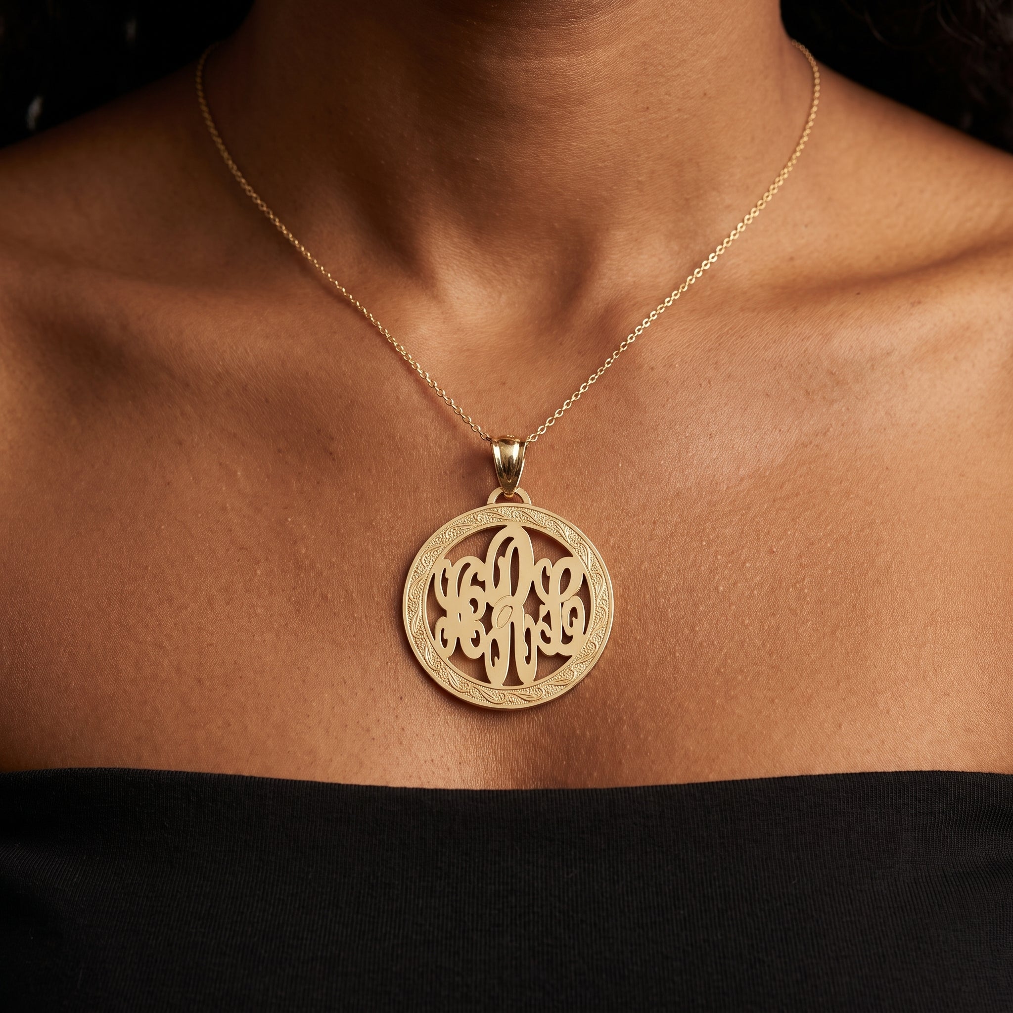 Custom 10K Yellow Gold Initial or Name Medallion – Style 6001